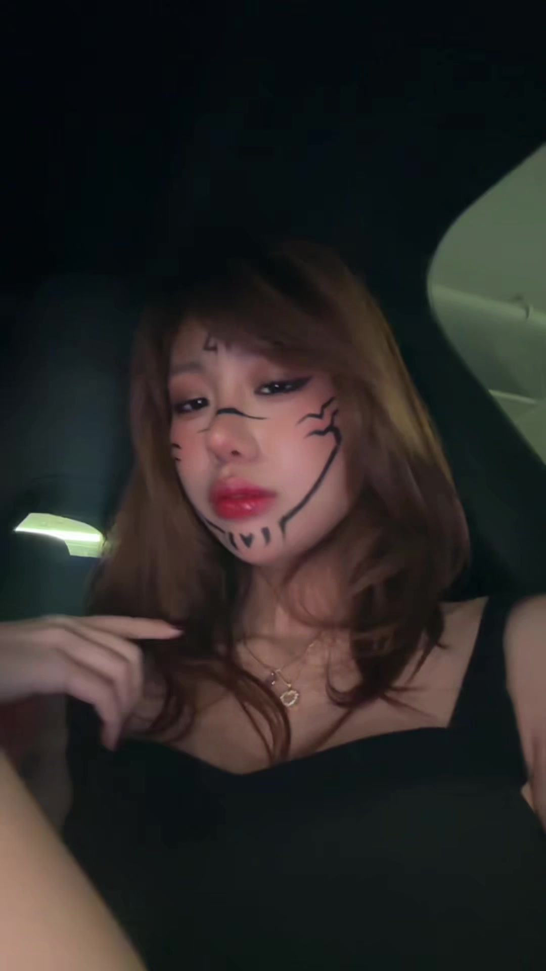 @kyruine