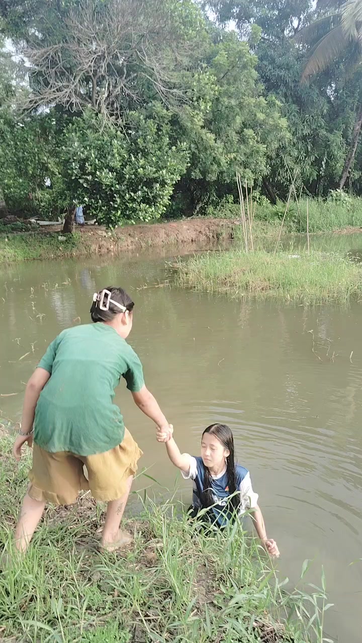 @မိုးရီး"🥷🏻