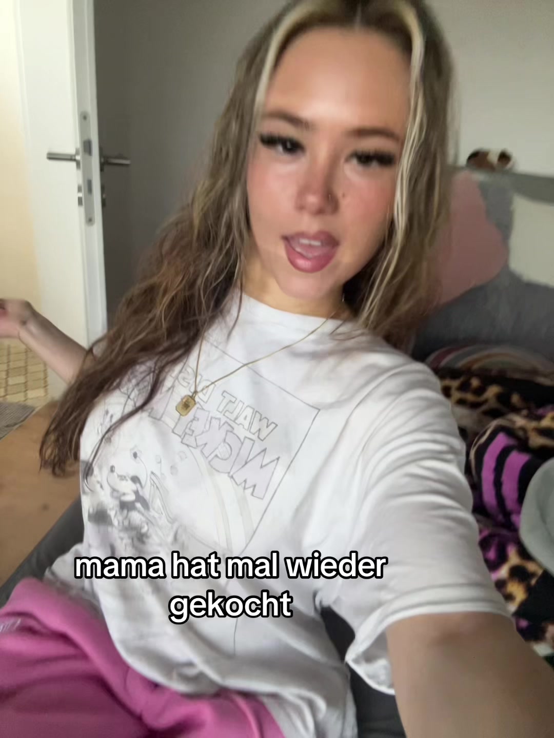 @givemiafollow