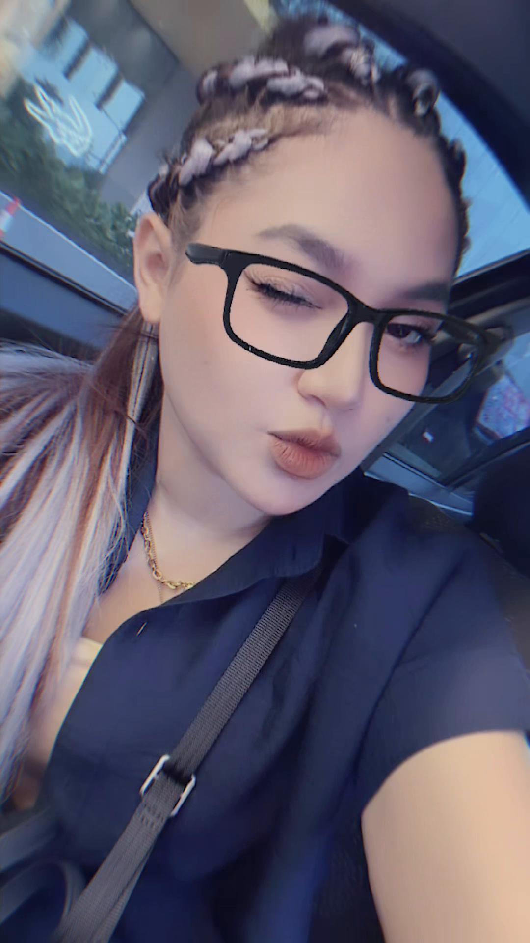 @Anje Yang Manis ๐ฆข๐ค..