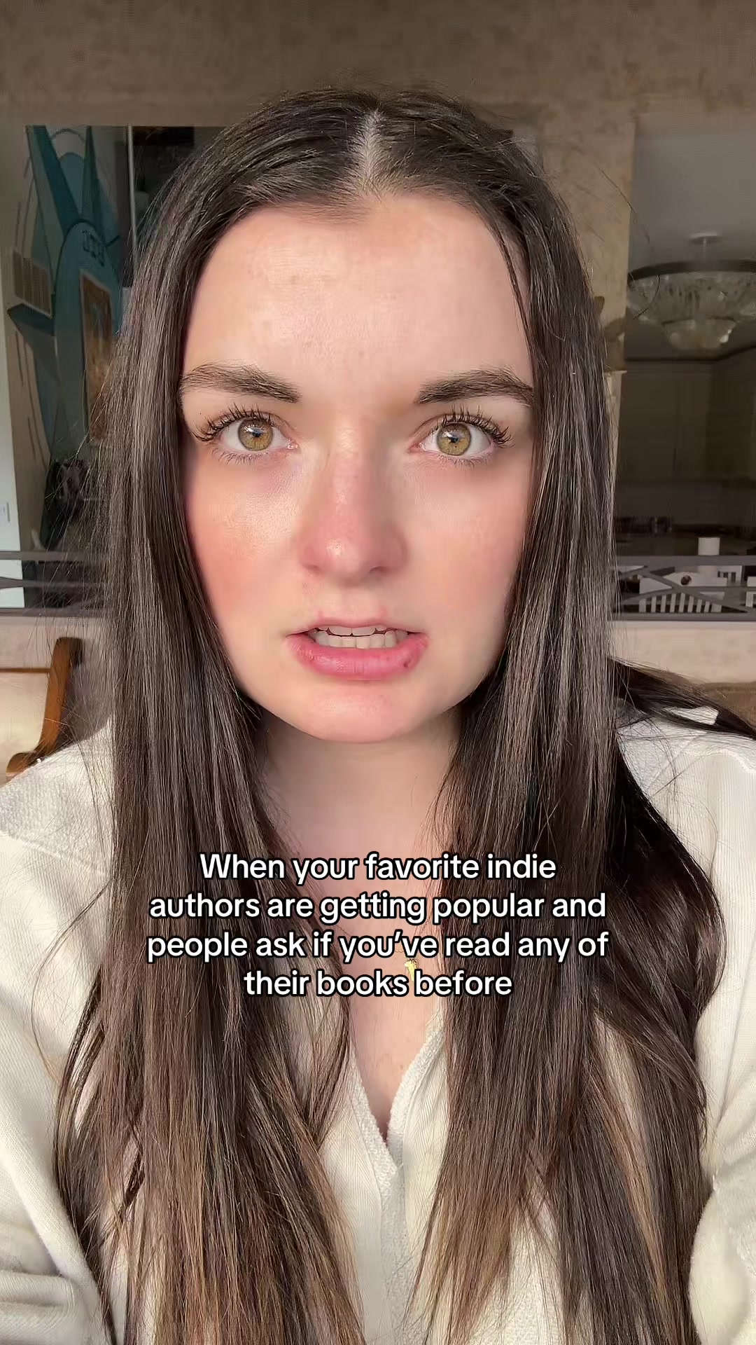 @maribethreads 📚✨💁🏻♀️