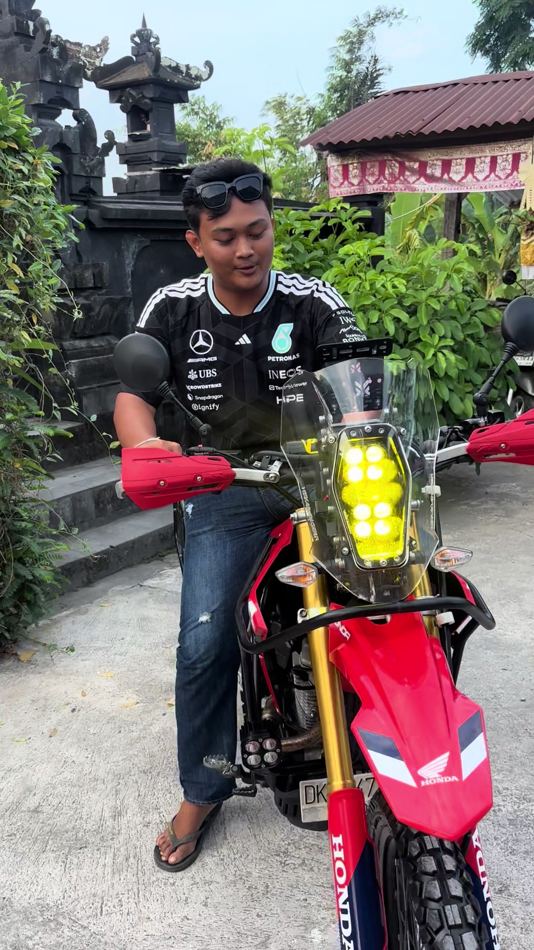 @EVAN_MOKAS BALI