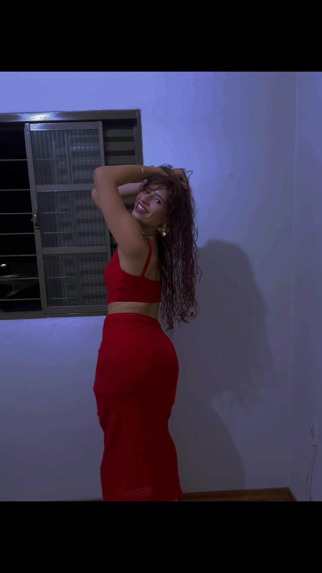 @Betinialana