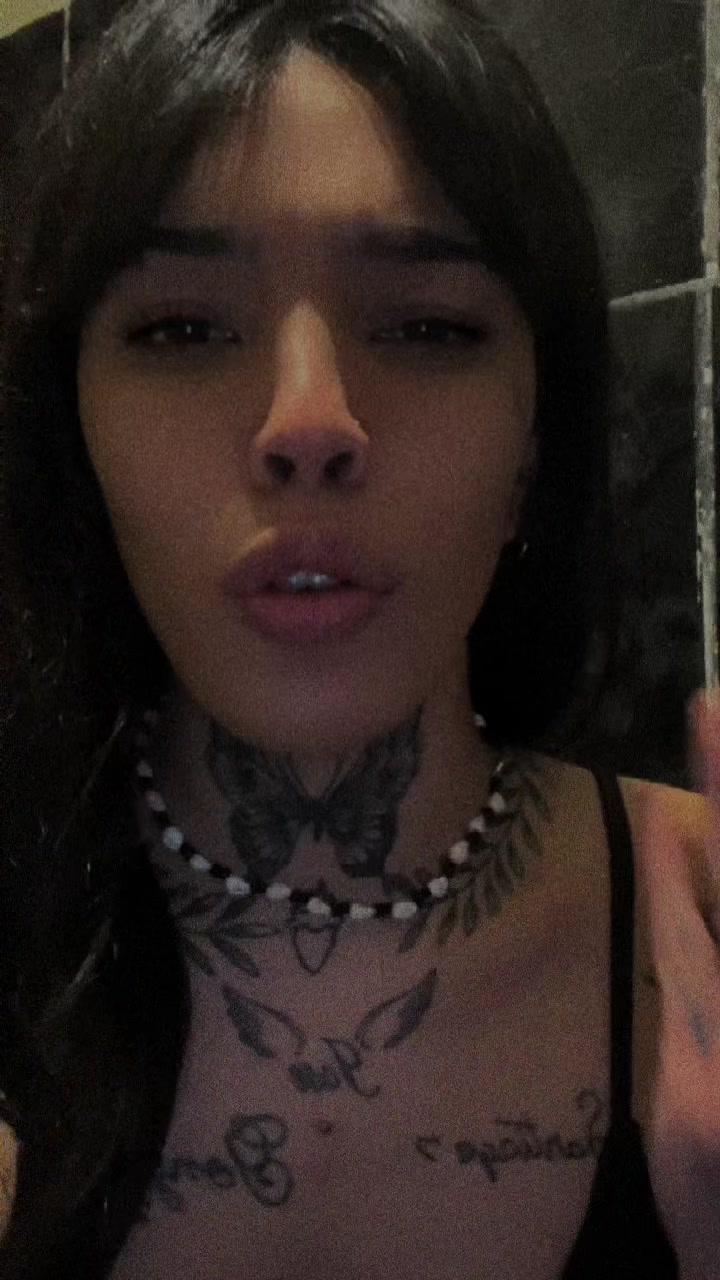 @Carolina cisnero🖤