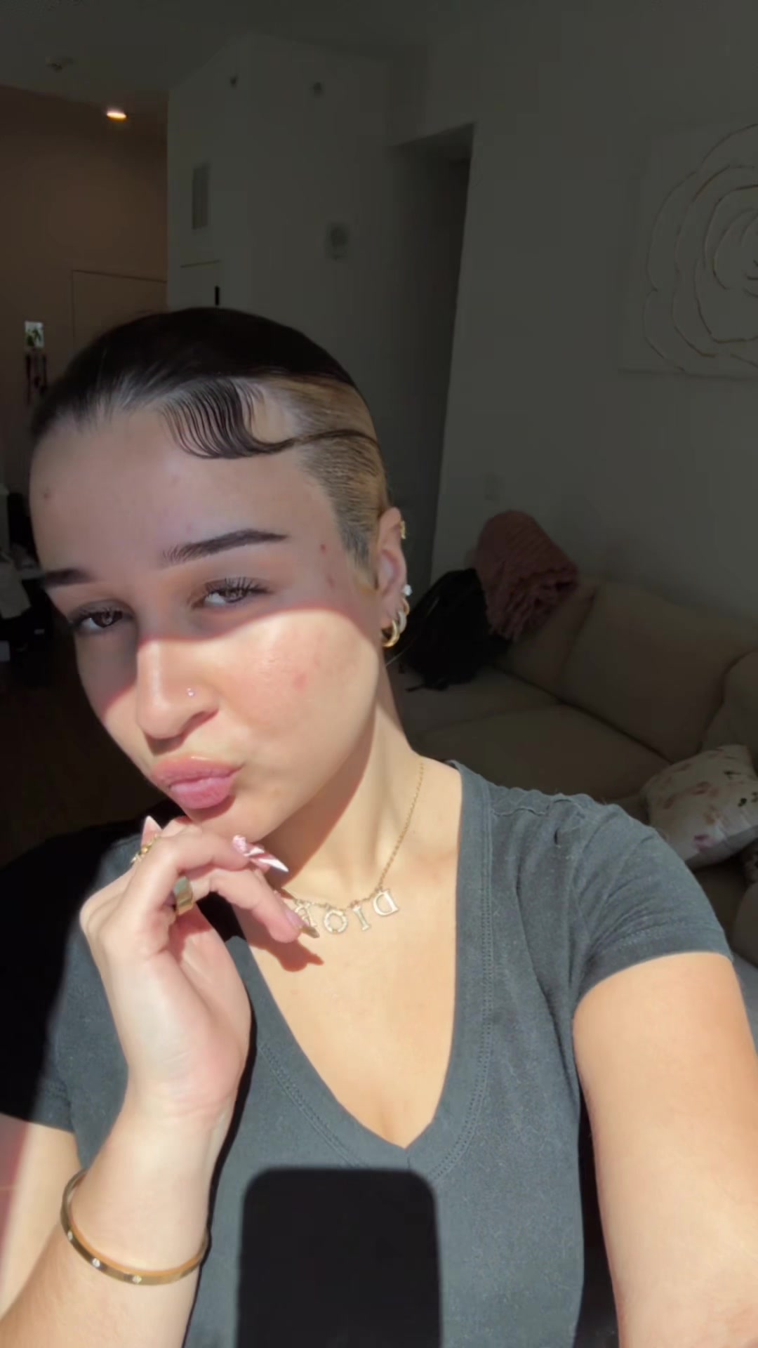 @g