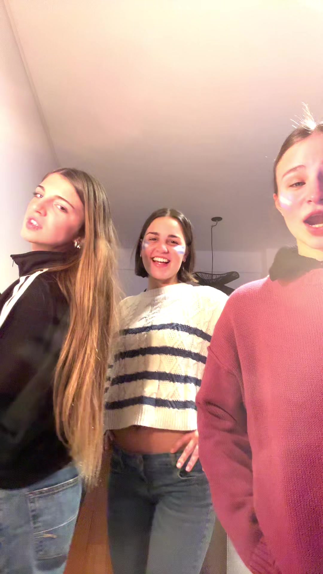 @lolaafrizzaa✰