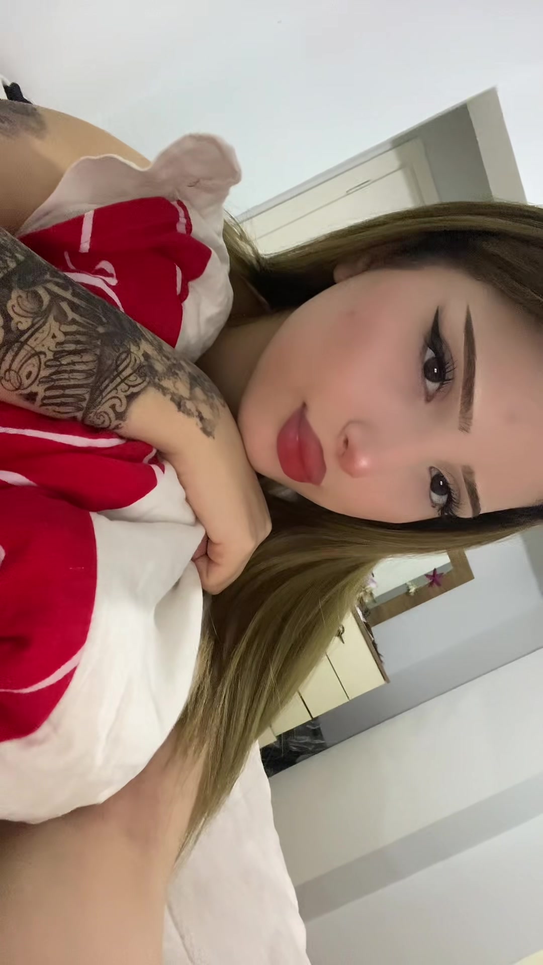 @M🪩