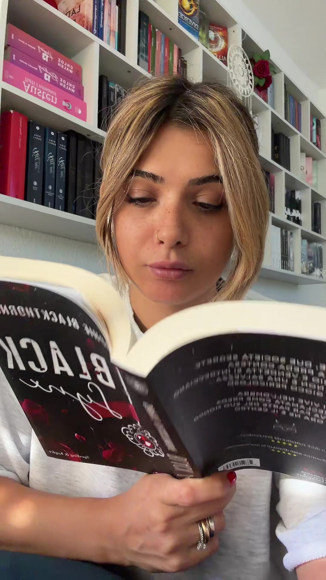 @Janet Diary 📚🖤