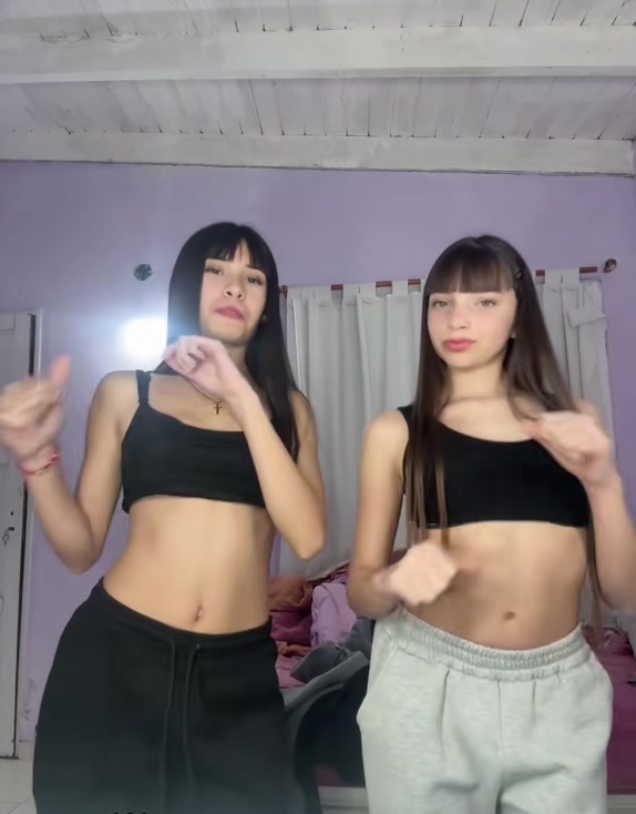@𝒱𝒶𝓁𝑒𝓃𝓉𝒾𝓃 𝓉𝑒 𝒶𝓂𝑜