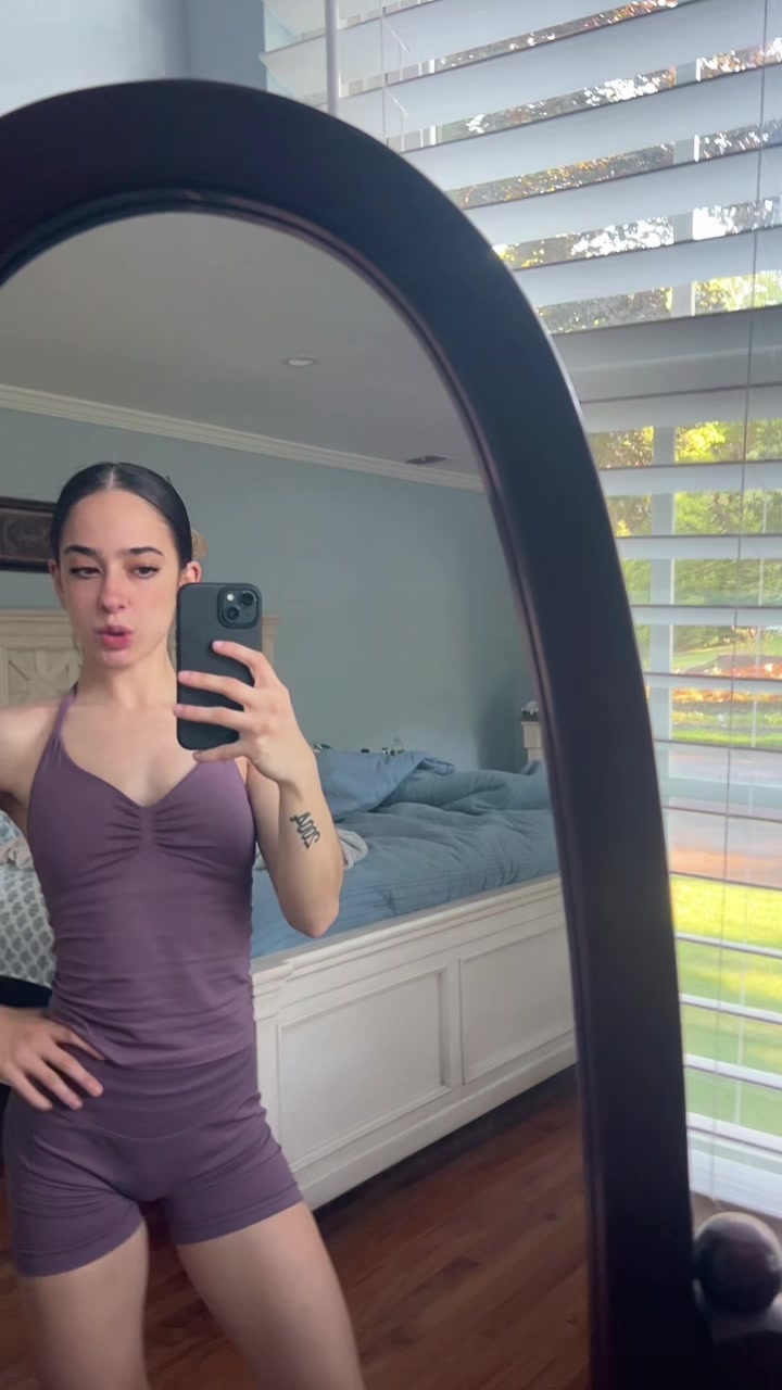 @nicolewadhawan