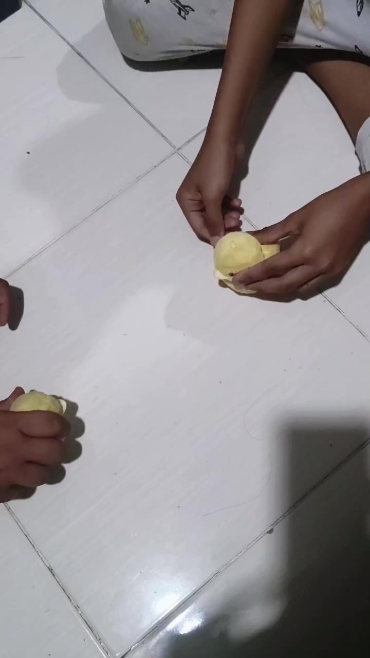 @iridescent⁷