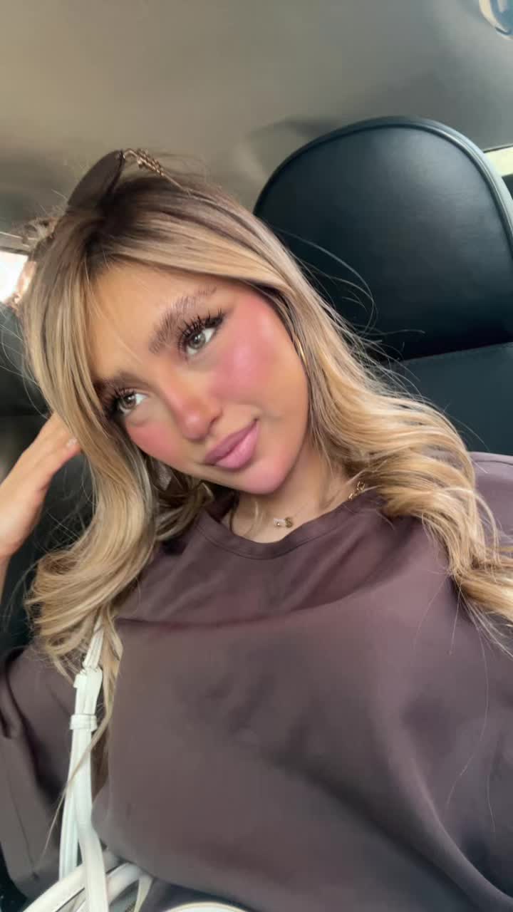 @Roxana Hosseini