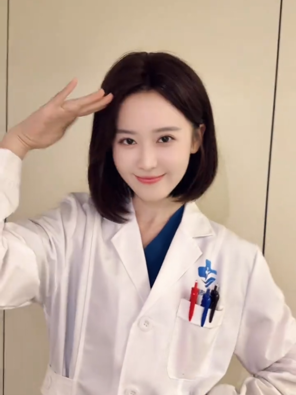 @Kẹo . Bông . Nhỏ ᥫᩣ