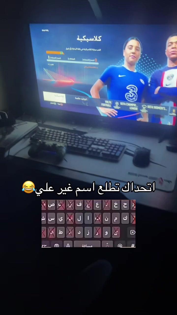 @／(.. .. ..)＼