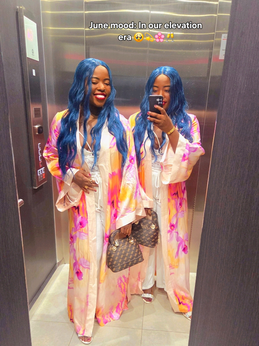 @themangotwins