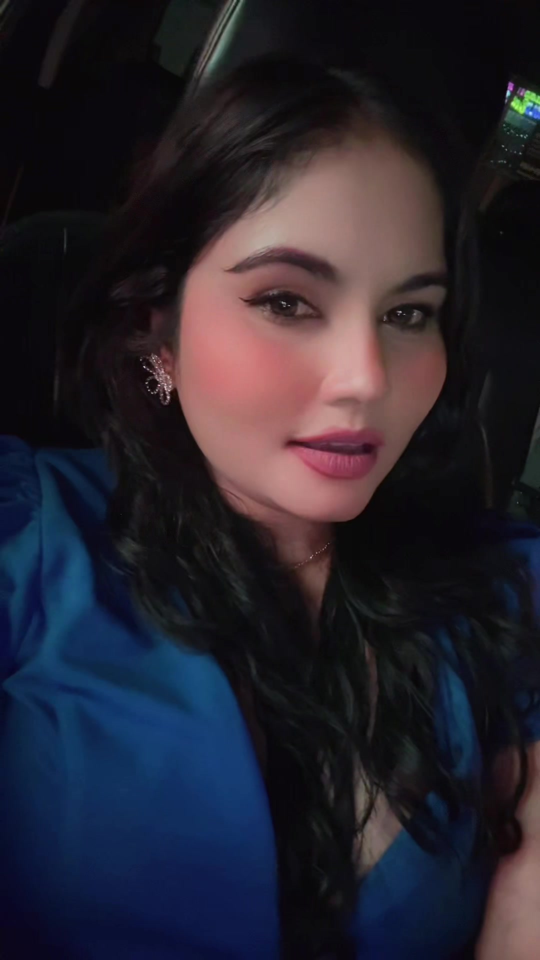 @SEXYNADIA123