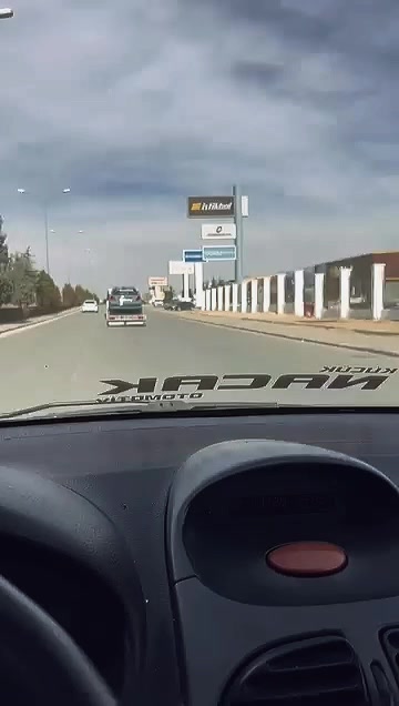 @Ozii70✨