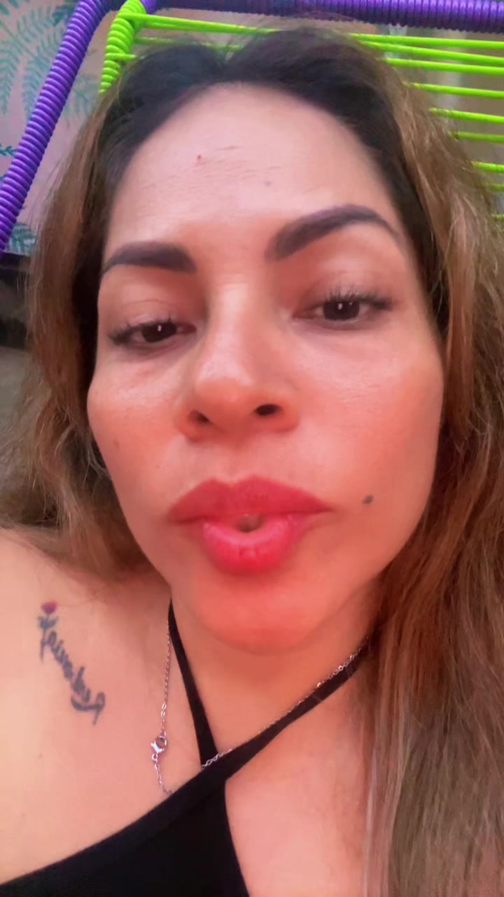 @Mía Gia 🌈🩷💜