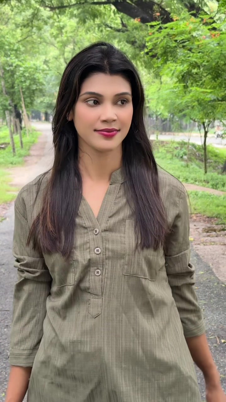 @👩🎓⚖️Arshi +(আরু)⚖️🎓