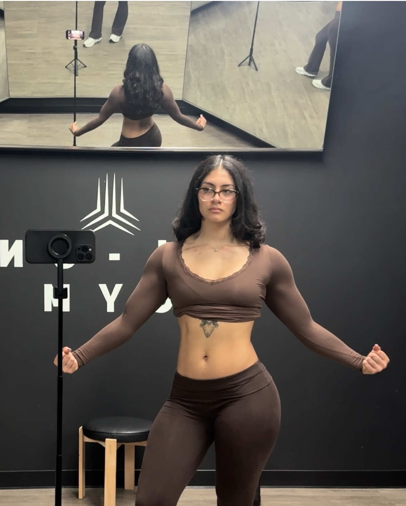 @Cachèt