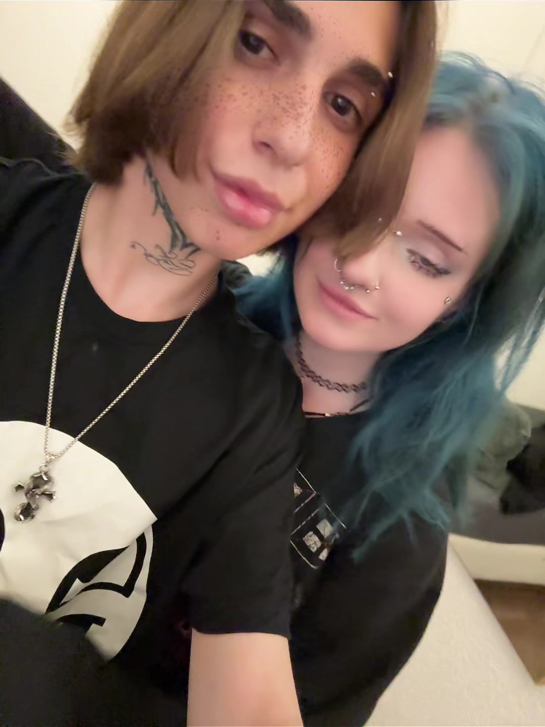 @аут