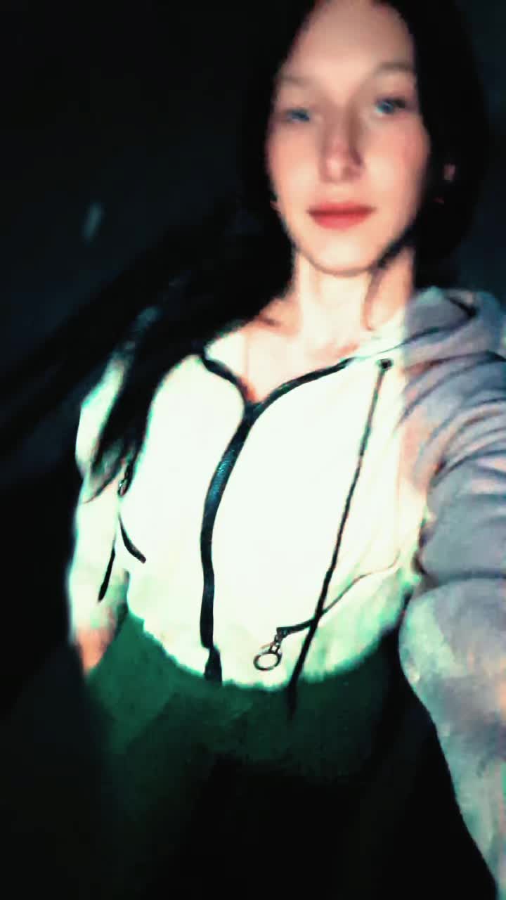 @13Erzsike Lakatos