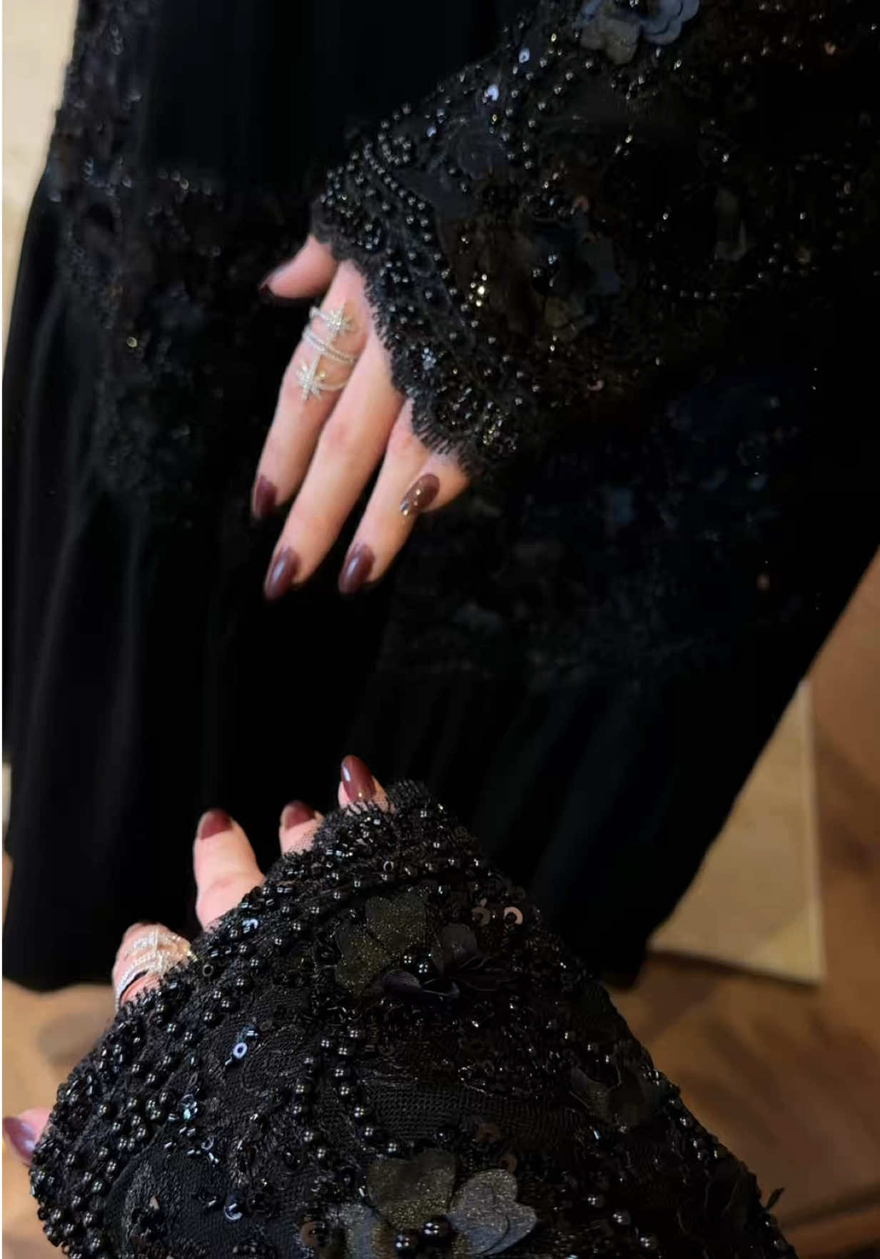 @ثــــيرا &bull; Thira Abaya