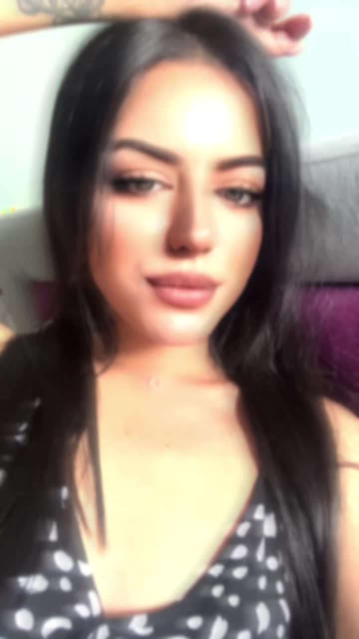 @Ana 🪽
