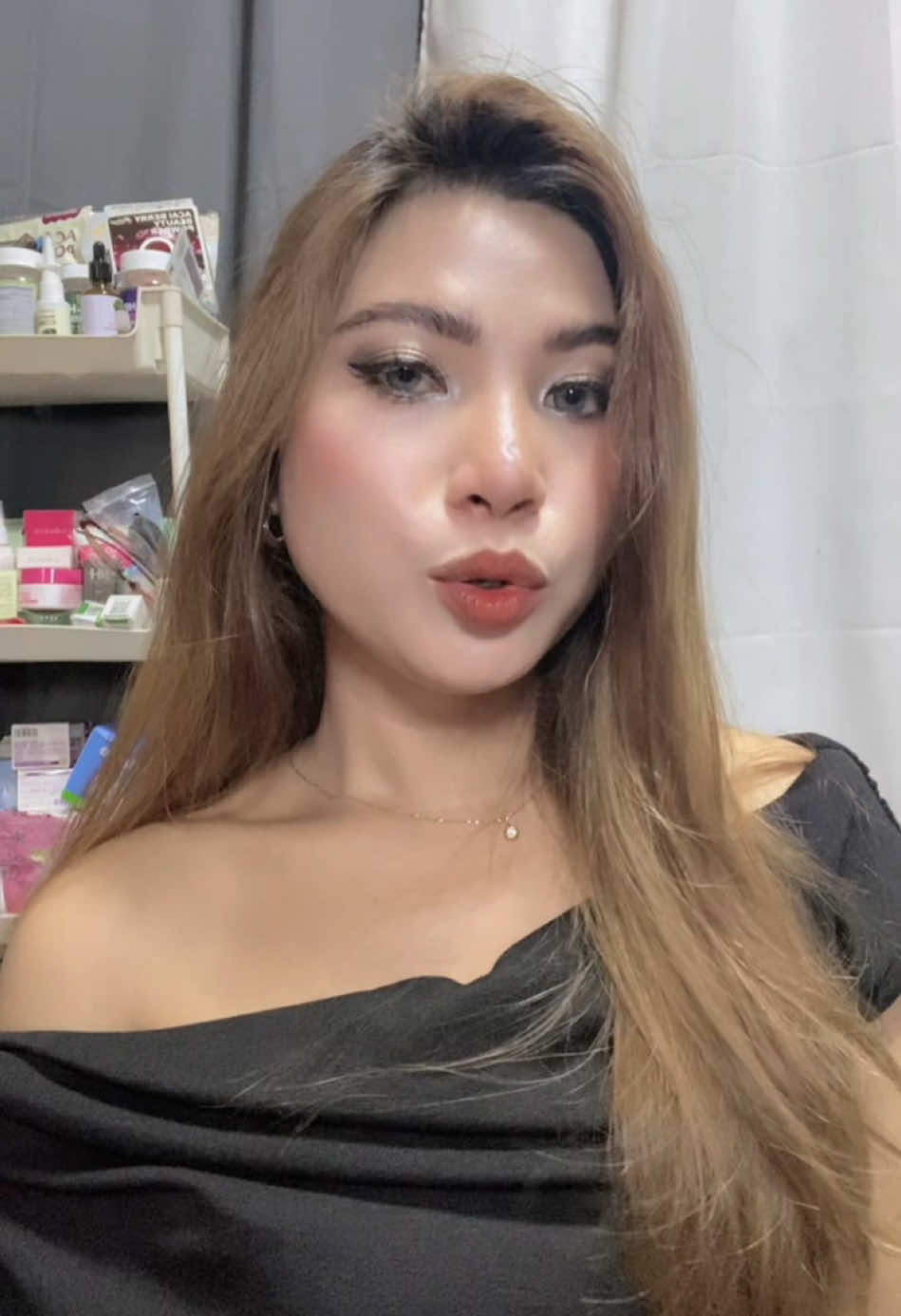 @yourgirlivy_