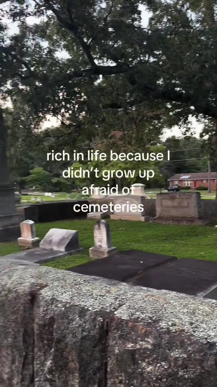 @🕸️nikki🕸️