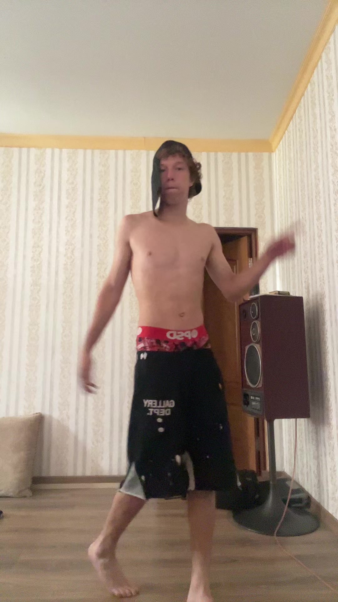 @7Luw