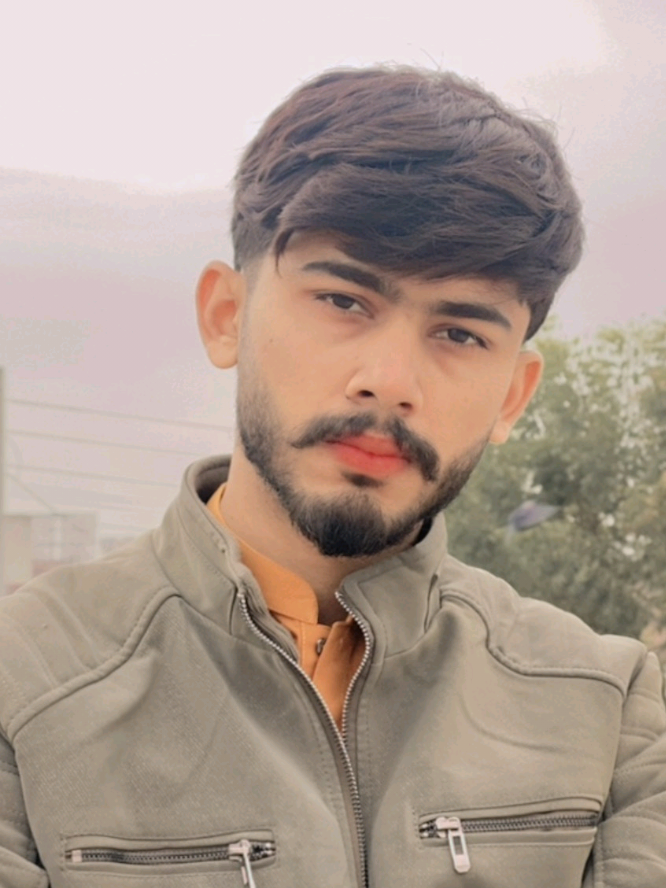 @AHMED MAL!K 😎