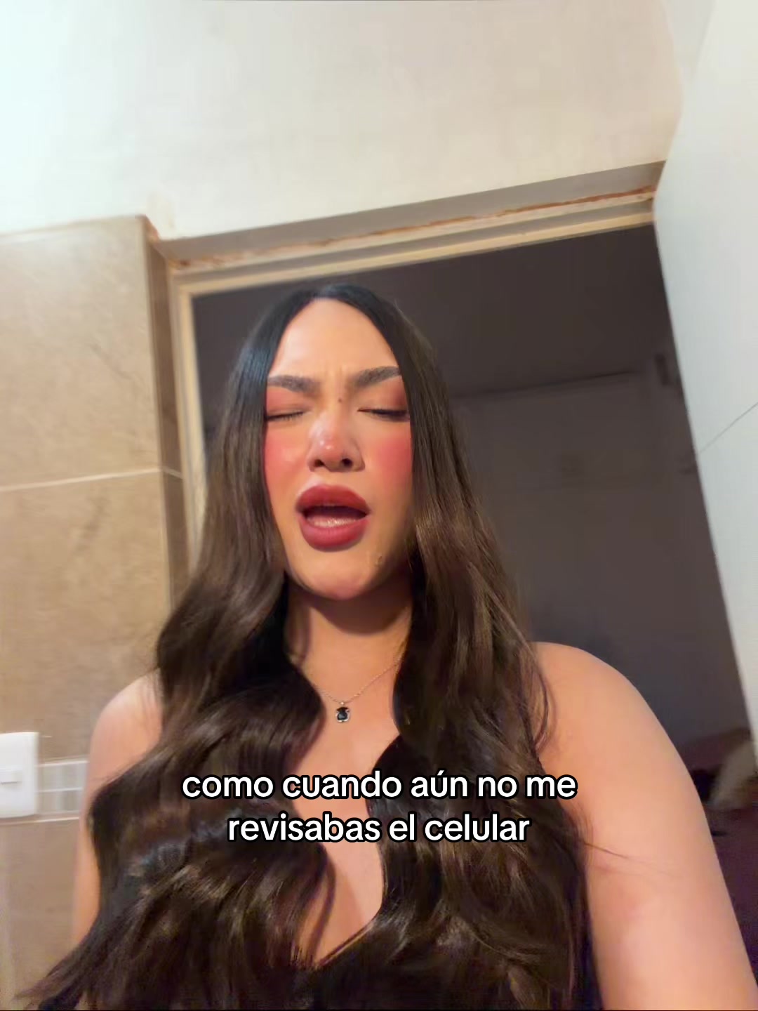 @nicolehertor