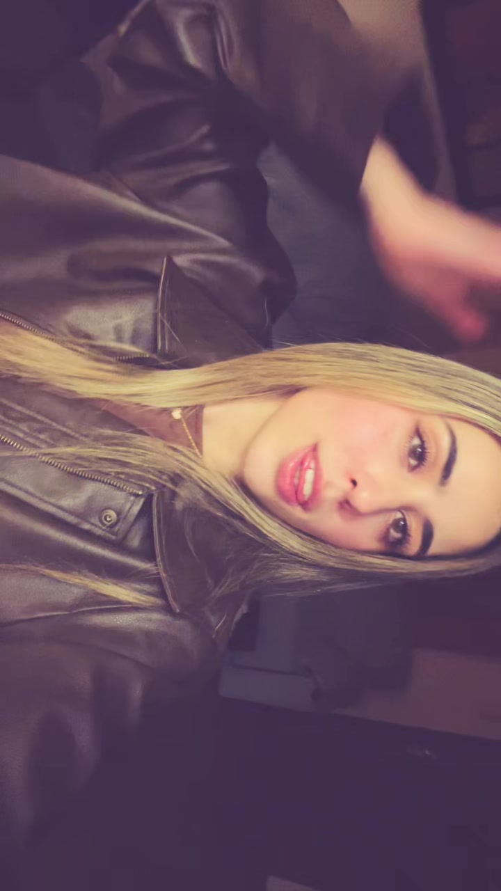 @Sofii