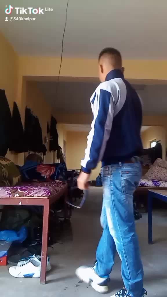 @गन्तव्यविहीन यात्रा