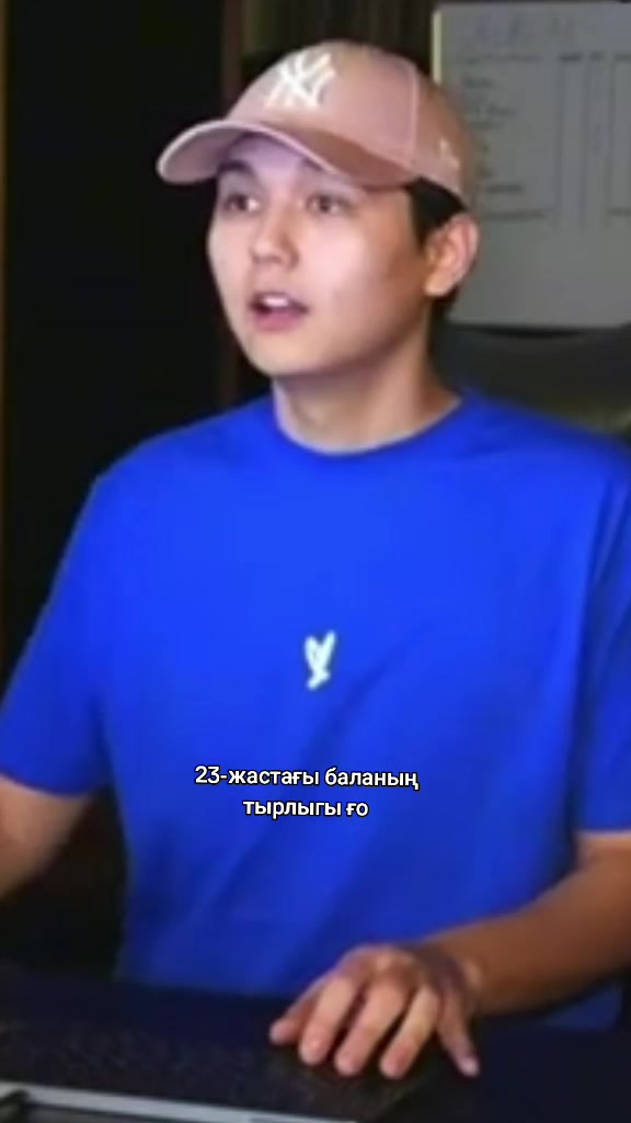 @𝐴𝑖𝑠𝑆𝑎𝑑𝑟𝑖𝑛𝑔💫