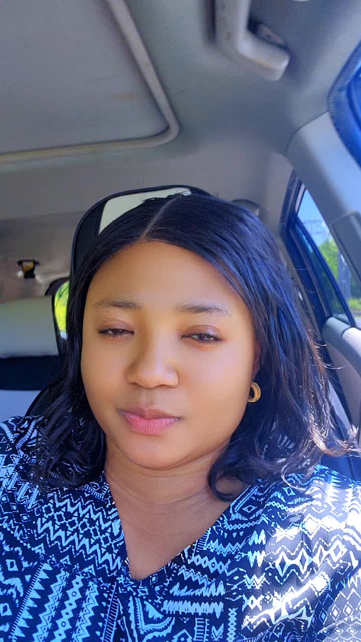 @Sisirose