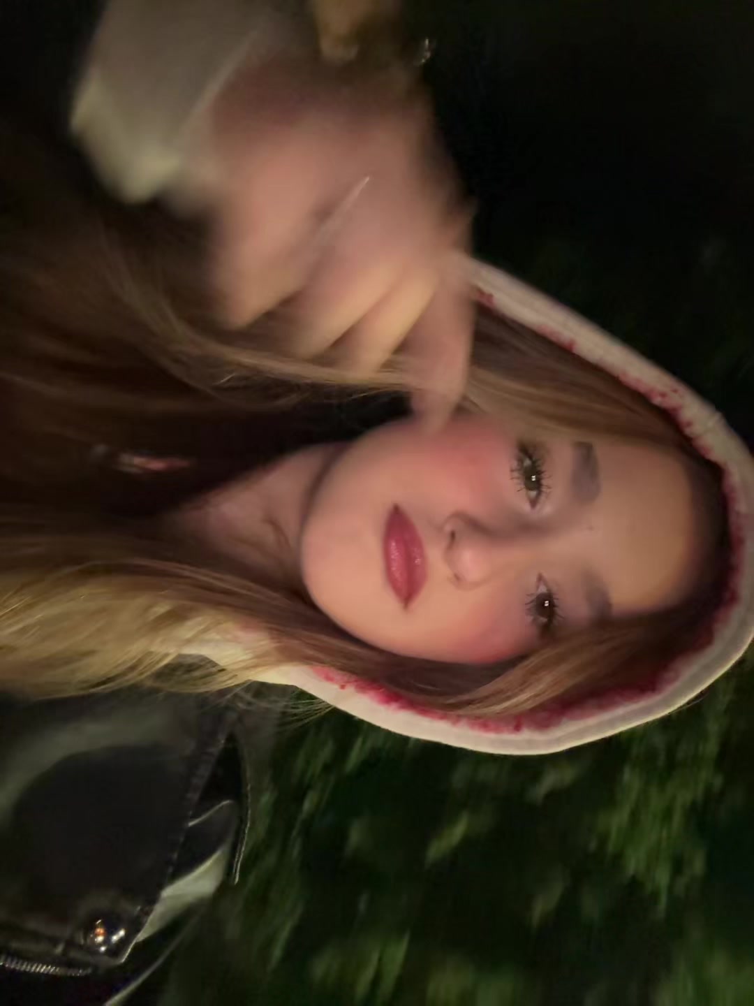 @𝐬𝐢𝐦𝐤𝐤𝐞𝐳𝐳