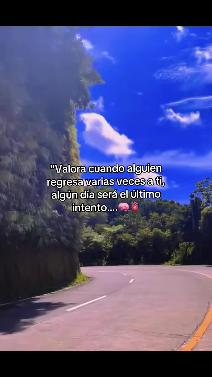 @El chico triste.🥹🥀💔🦜