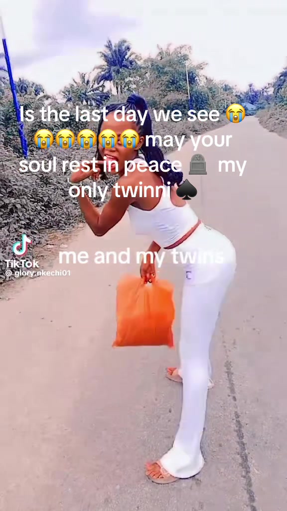 @She left me ๐ญ๐ญ๐ญ