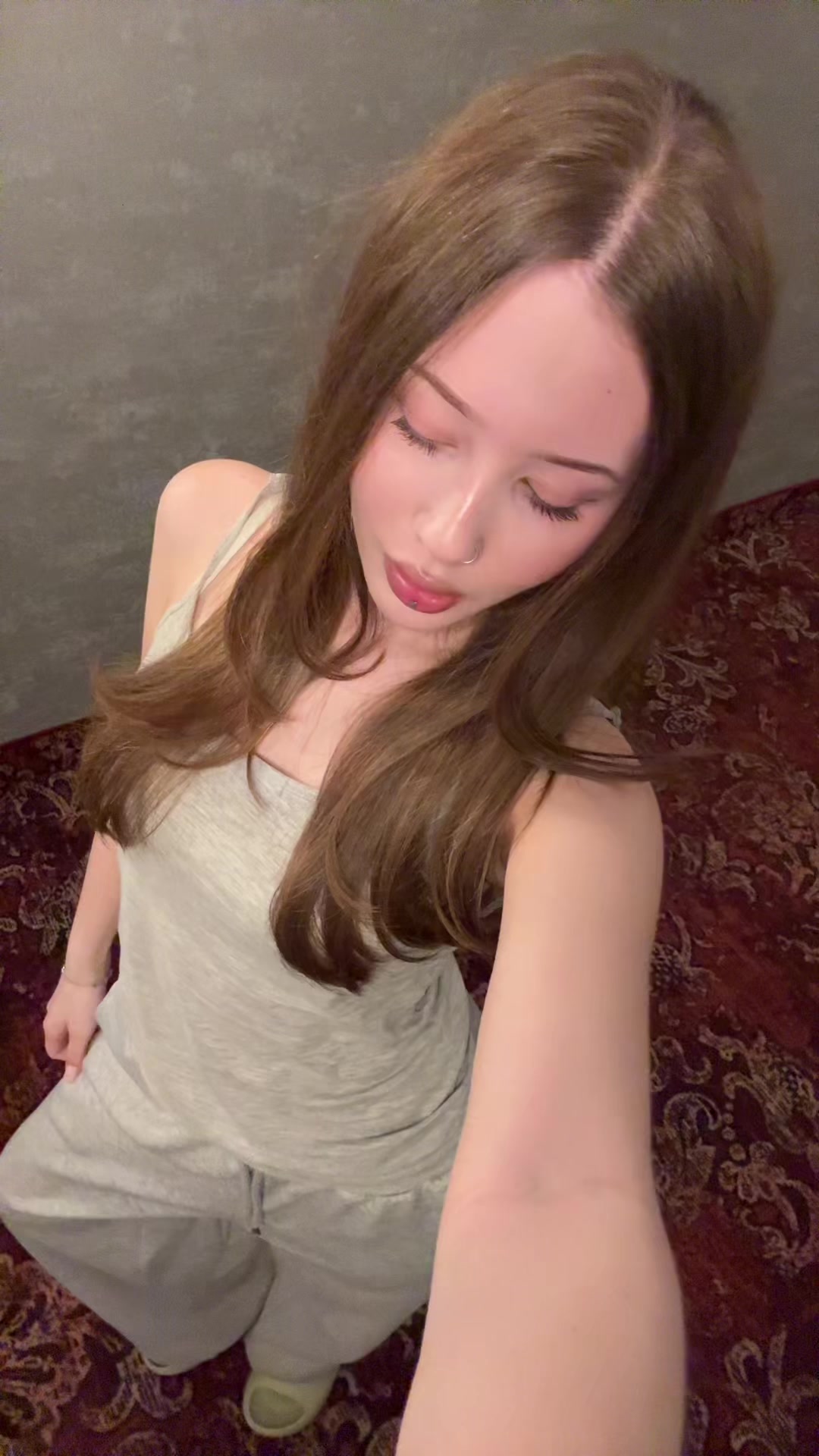 @Ааня