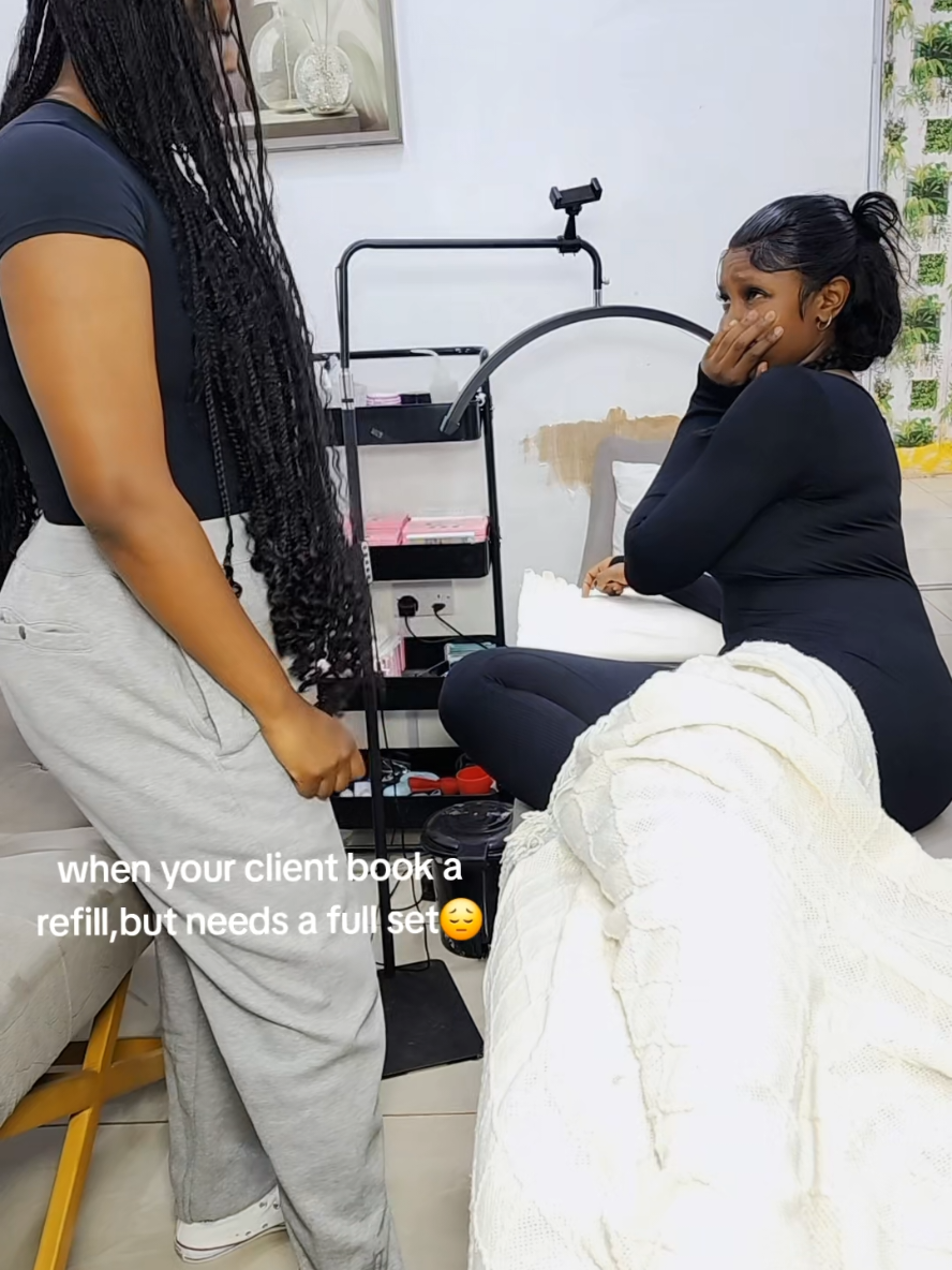 @Elegance Nails & Parlour