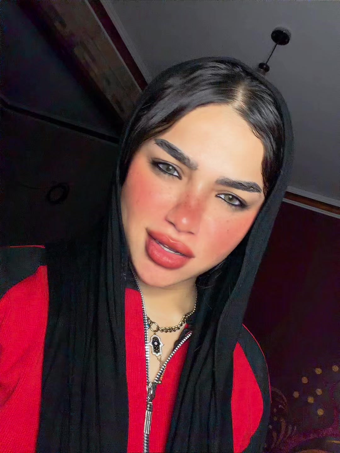 @LOGYELSONY