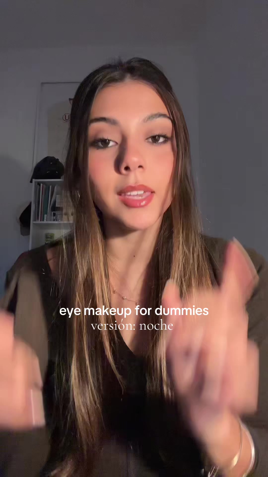 @adrianaleivaac