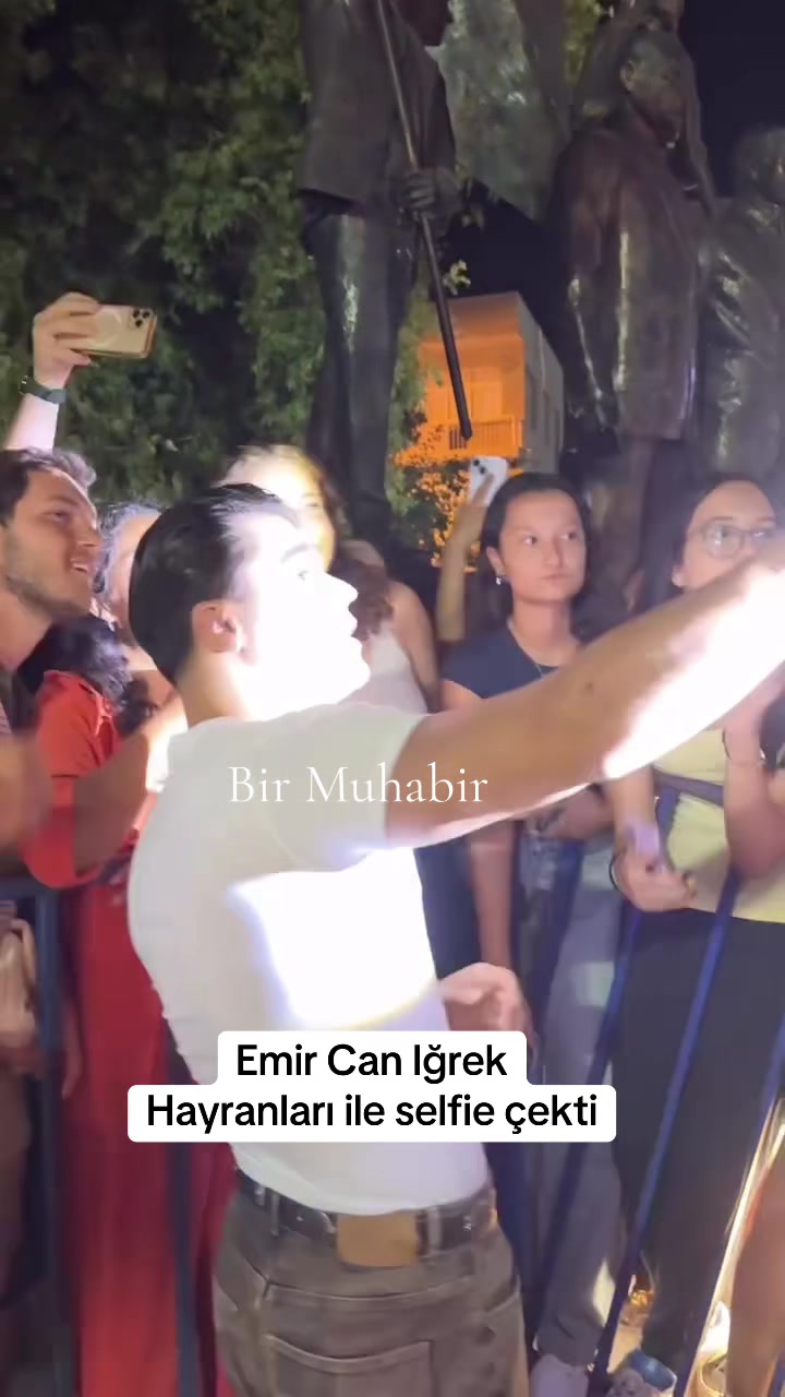 @Bir Muhabir