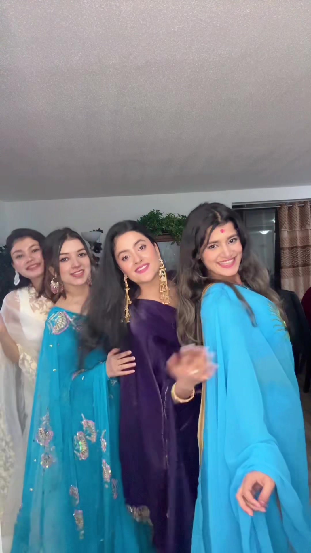 @Ajnabi