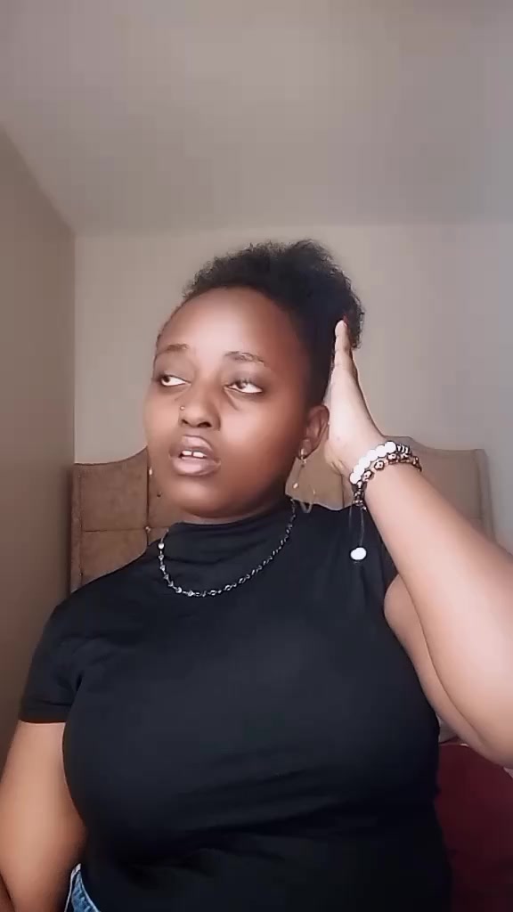 @Fayeelonzi