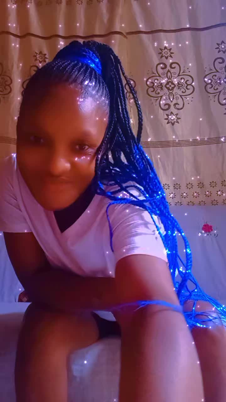 @elizabethkahkitho