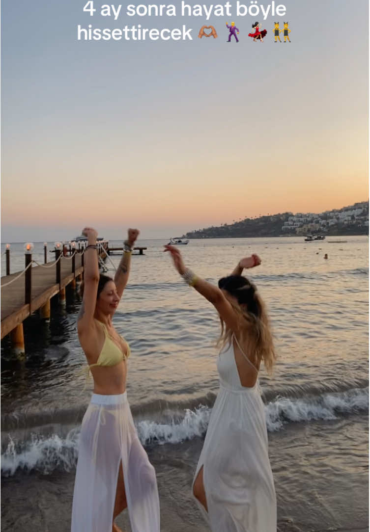 @sadecejuli