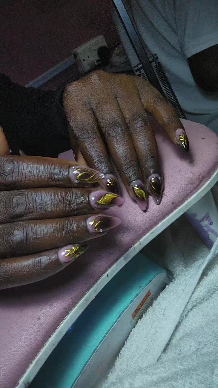 @kevo nails